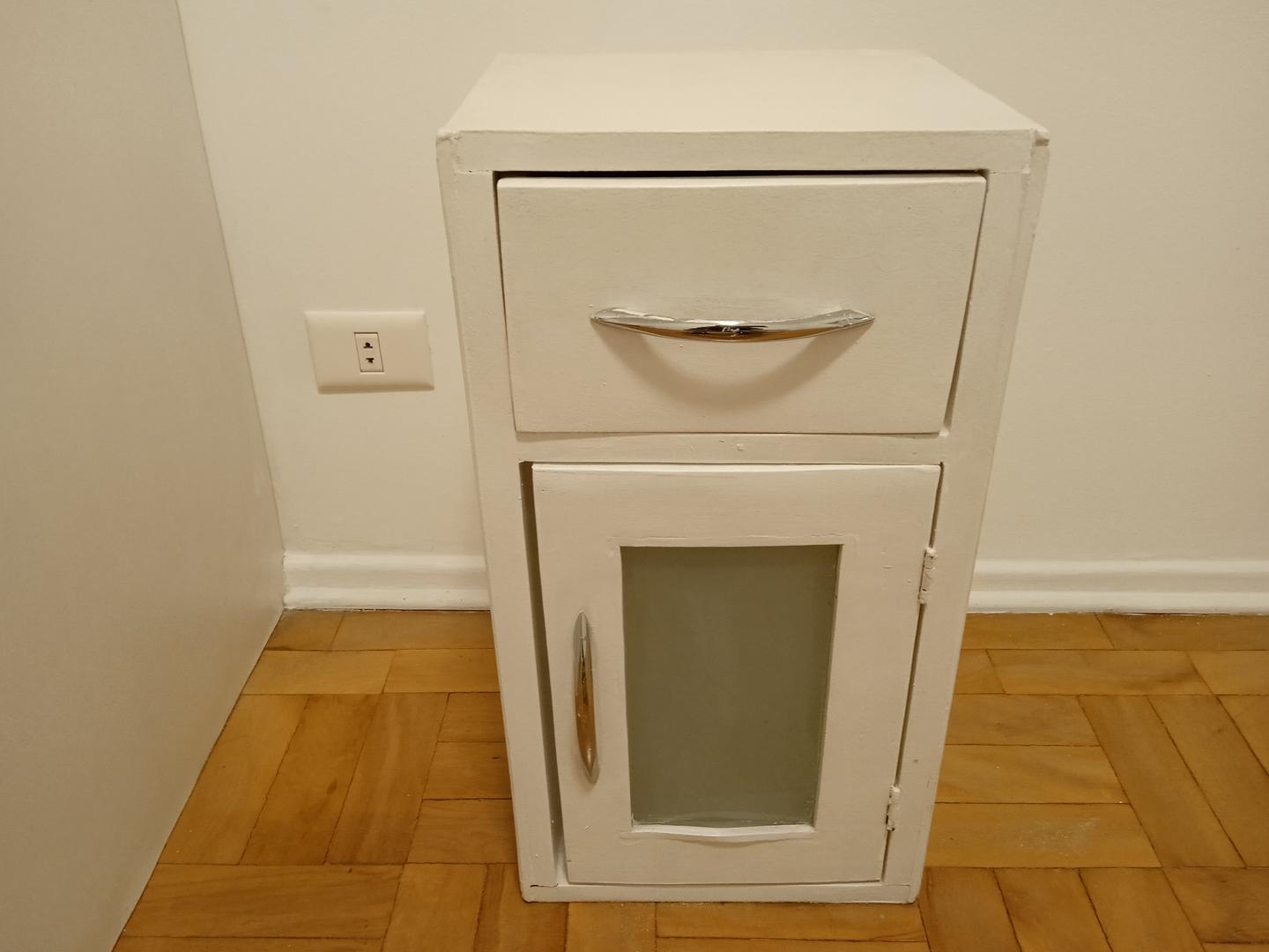 Mesa de cabeceira c/ 1 gaveta e 1 porta em Madeira / Vidro Branco 46 cm x 33 cm x 38 cm