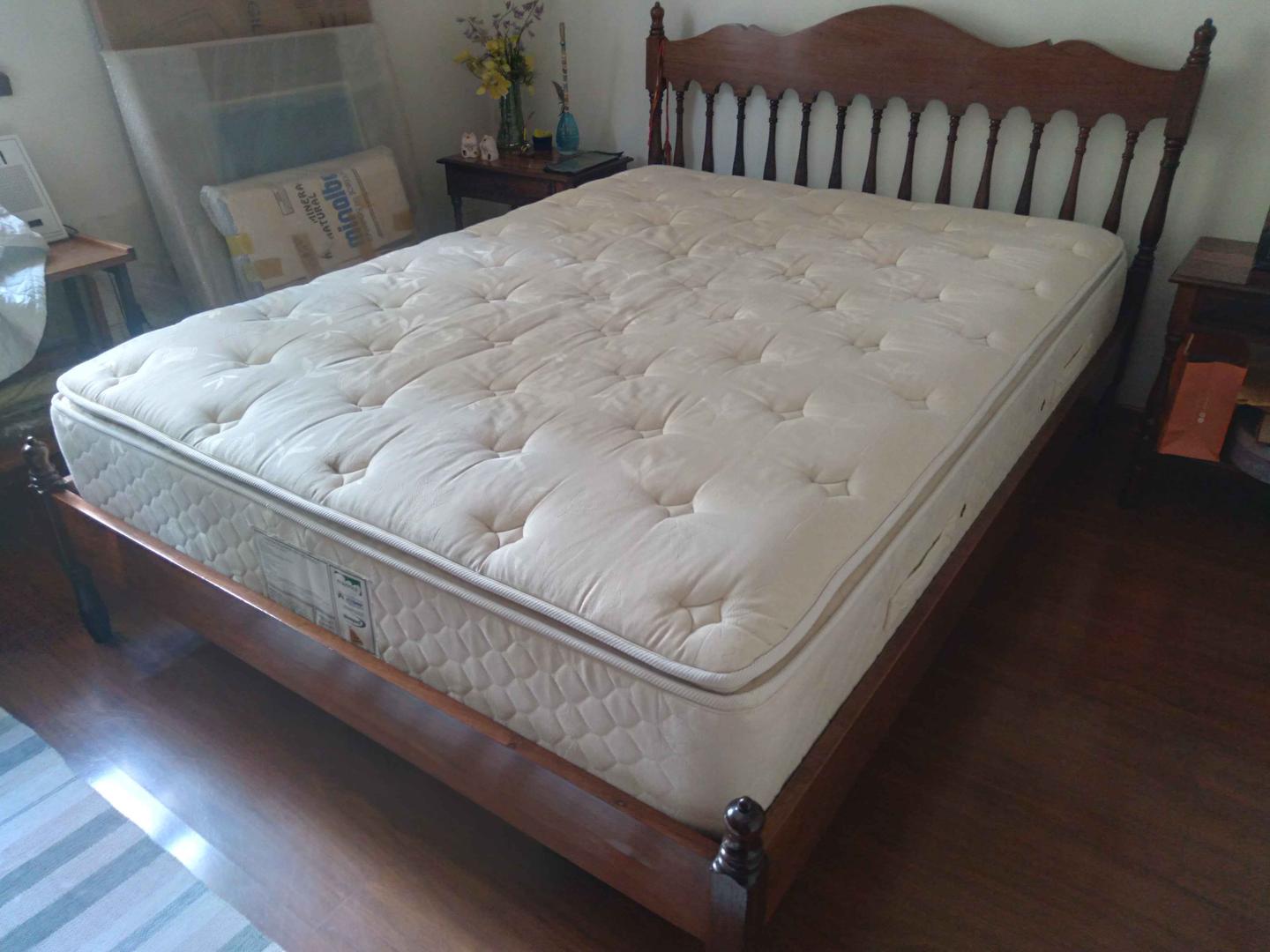 Colchão casal padrão Mannes s/ cama em Espuma / Tecido Bege 27 cm x 140 cm x 186 cm