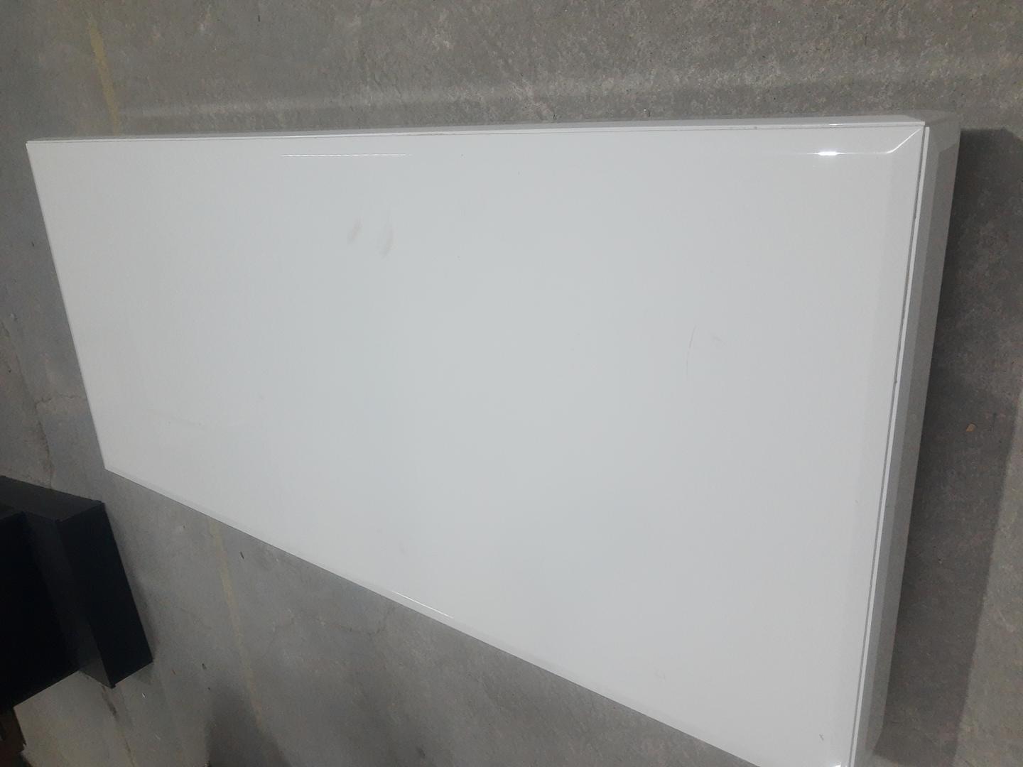 Mesa de centro em Madeira / Vidro Branco 37 cm x 178 cm x 115 cm