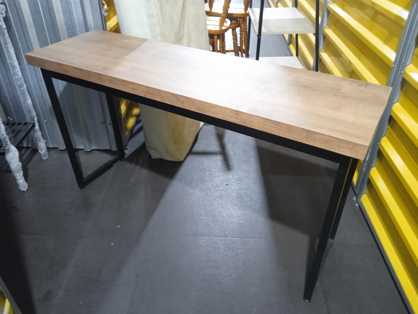 Mesa de escritório industrial em Aço / MDF Marrom 76 cm x 136 cm x 40 cm