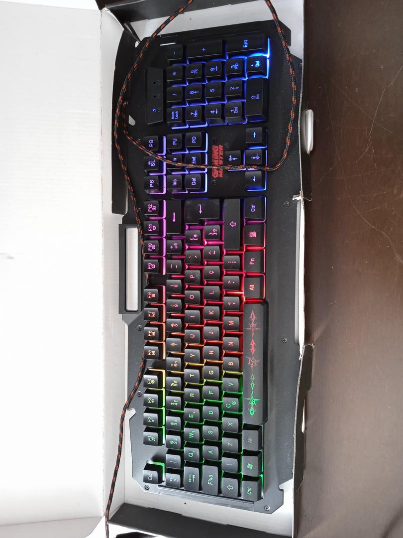 Teclado Gaming Master RGB