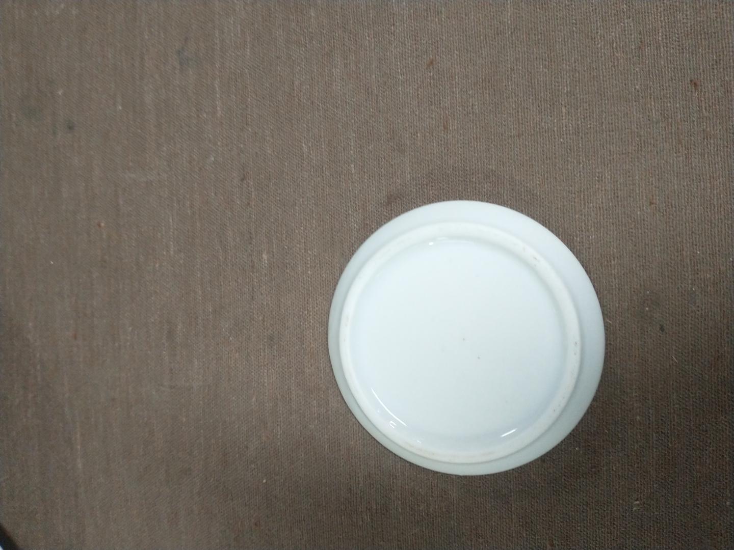 Pires decorativo  em Porcelana Branco 1 cm x 9 cm x 9 cm