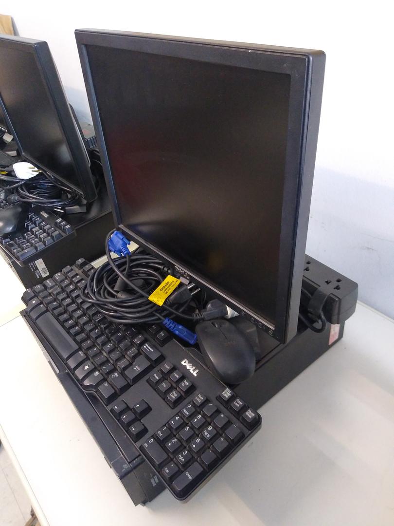 Computador completo com monitor Dell E170SC Preto
