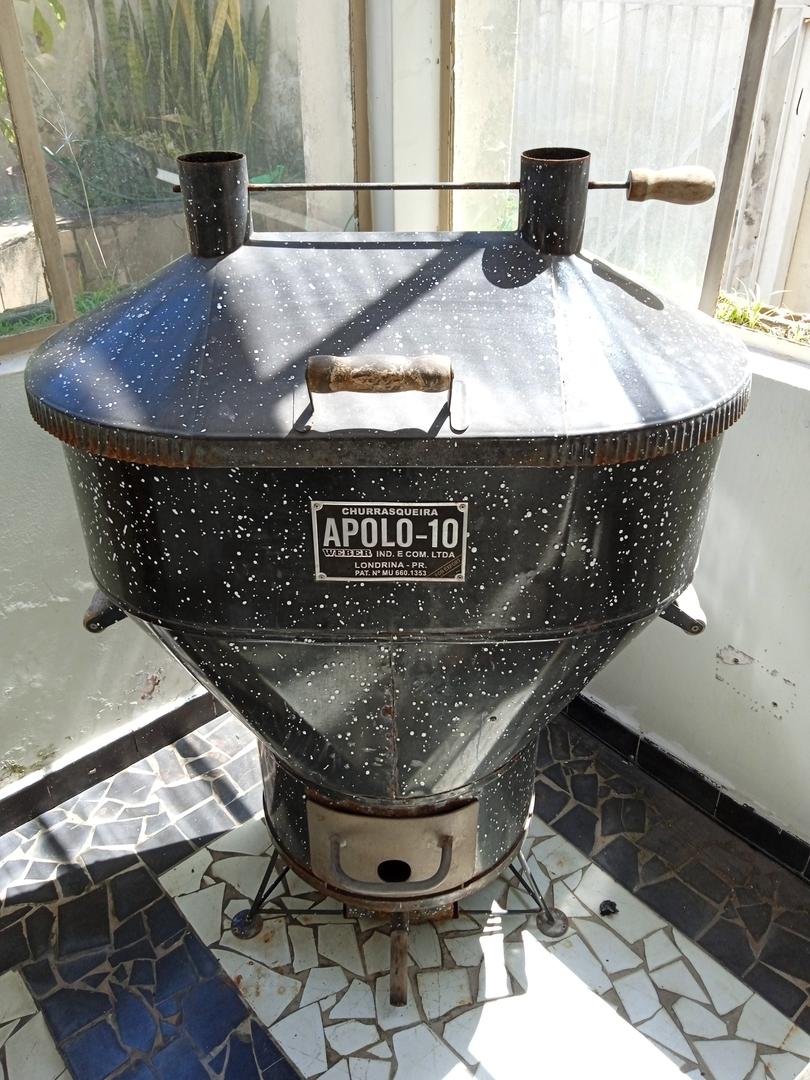 Churrasqueira a Vapor Apolo-10  em Aço Preto 105 cm x 80 cm x 50 cm