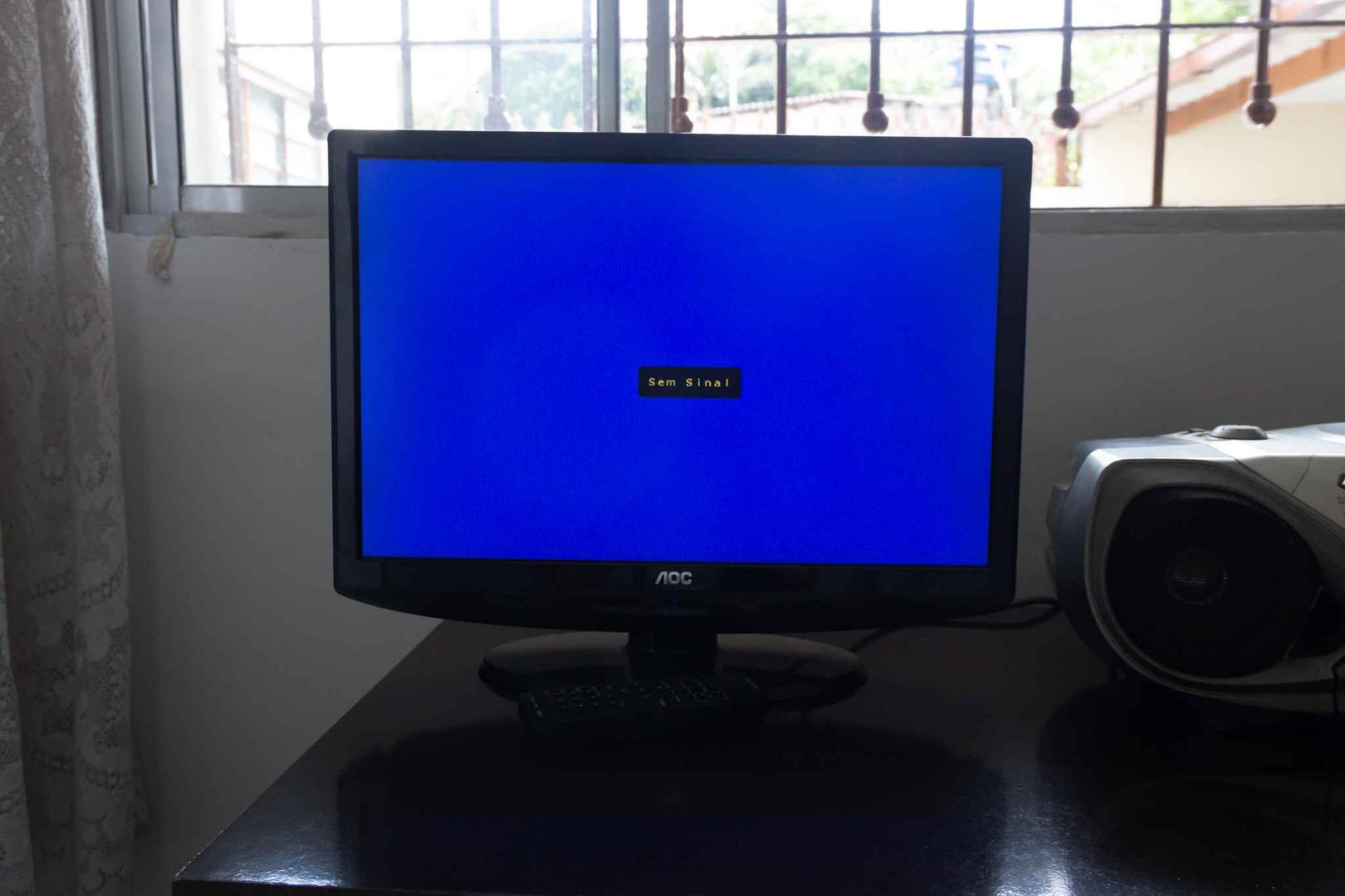 Monitor TV de 19" LCD AOC L19W831 Bivolt