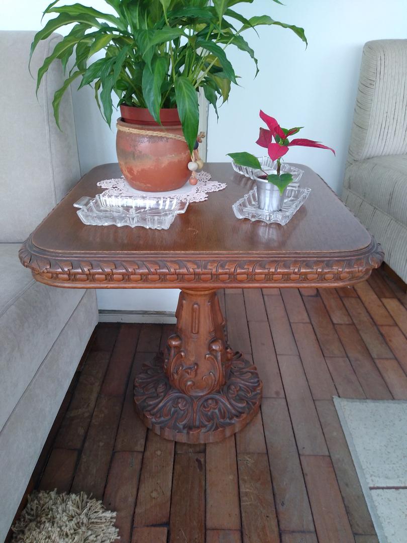 Mesa de canto em Madeira Marrom 50 cm x 60 cm x 60 cm