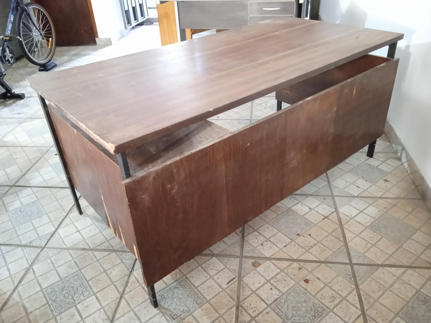 Mesa de Escritório c/ 3 gavetas em Aço / Madeira Marrom 73 cm x 160 cm x 80 cm