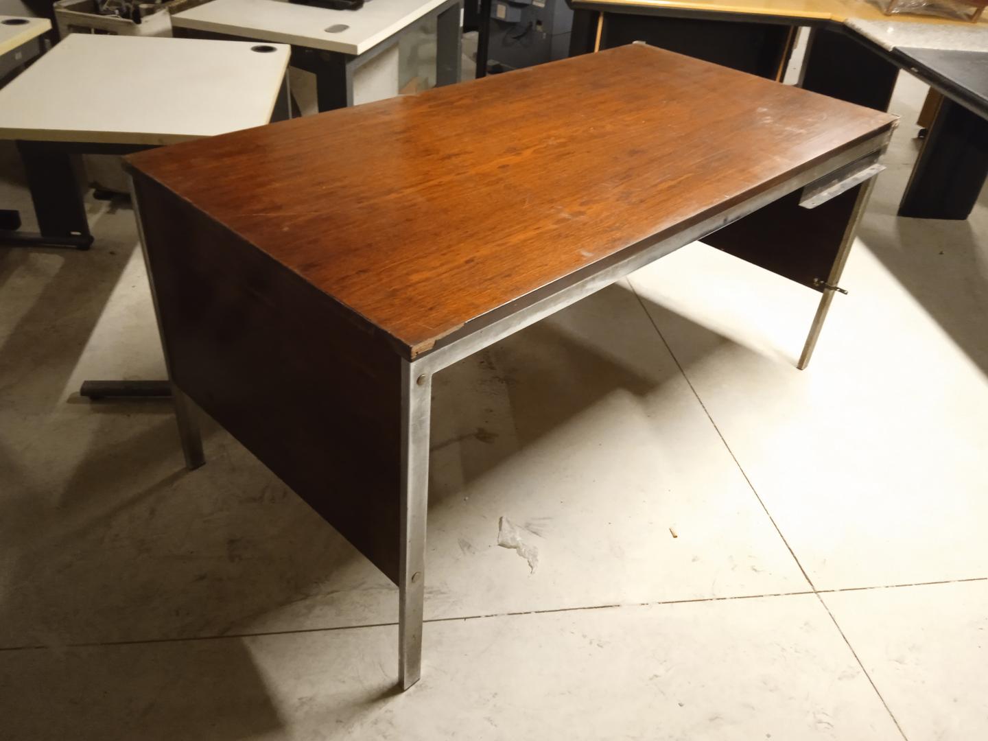 Mesa de Escritório em MDF / Aço Marrom 77 cm x 160 cm x 80 cm