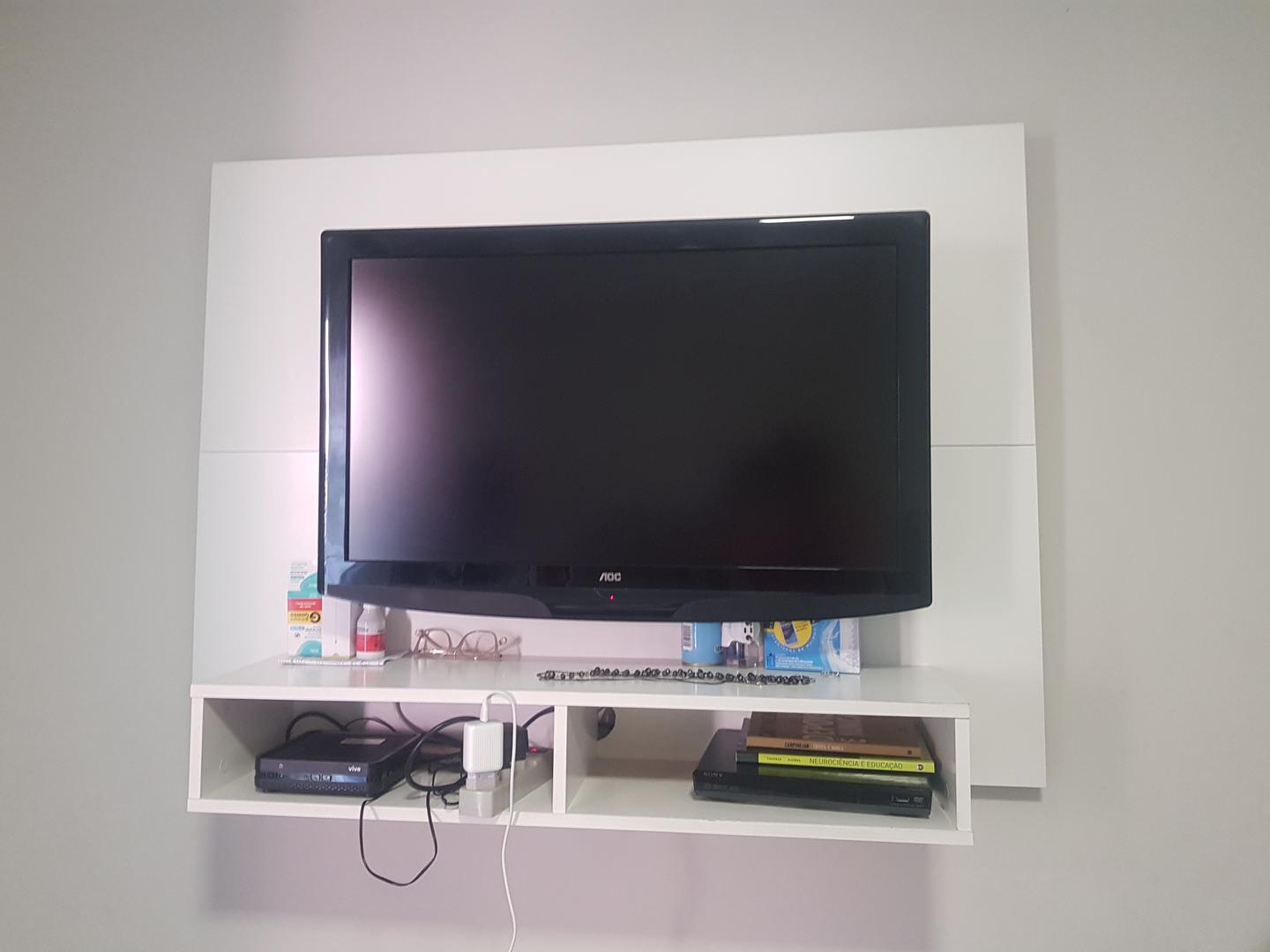 Painel p/ TV em MDF Branco 90 cm x 124 cm x 29 cm