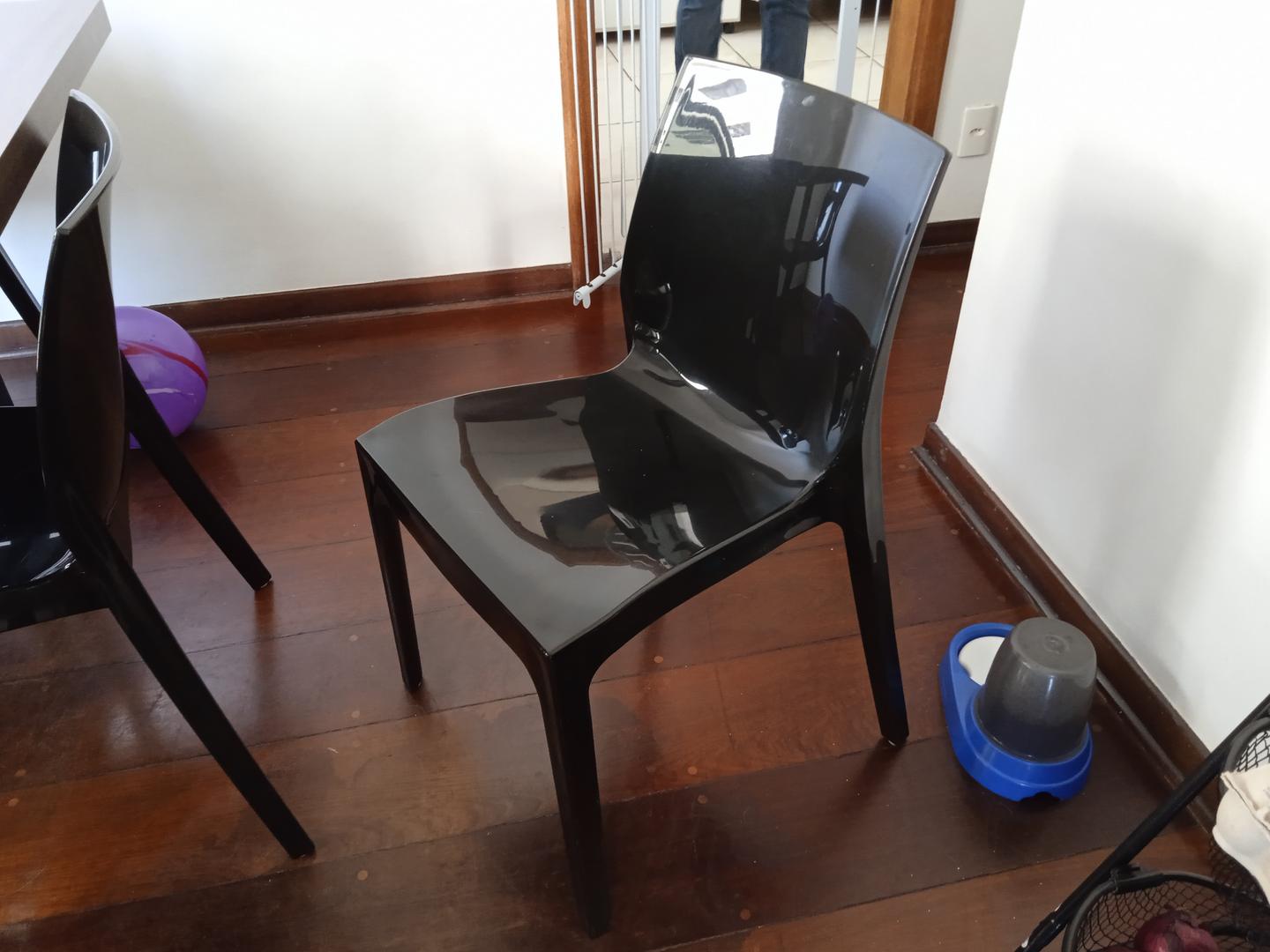 Cadeira fixa s/ braços em Plástico Preto 80 cm x 41 cm x 43 cm