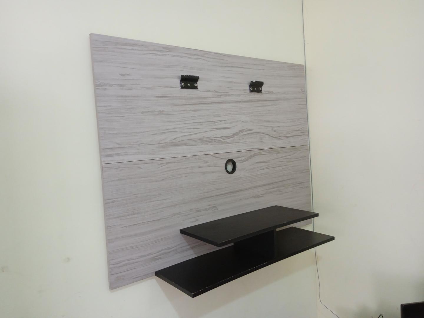 Painel p/ televisão c/ 2 prateleiras em MDF Bege 90 cm x 120 cm x 120 cm