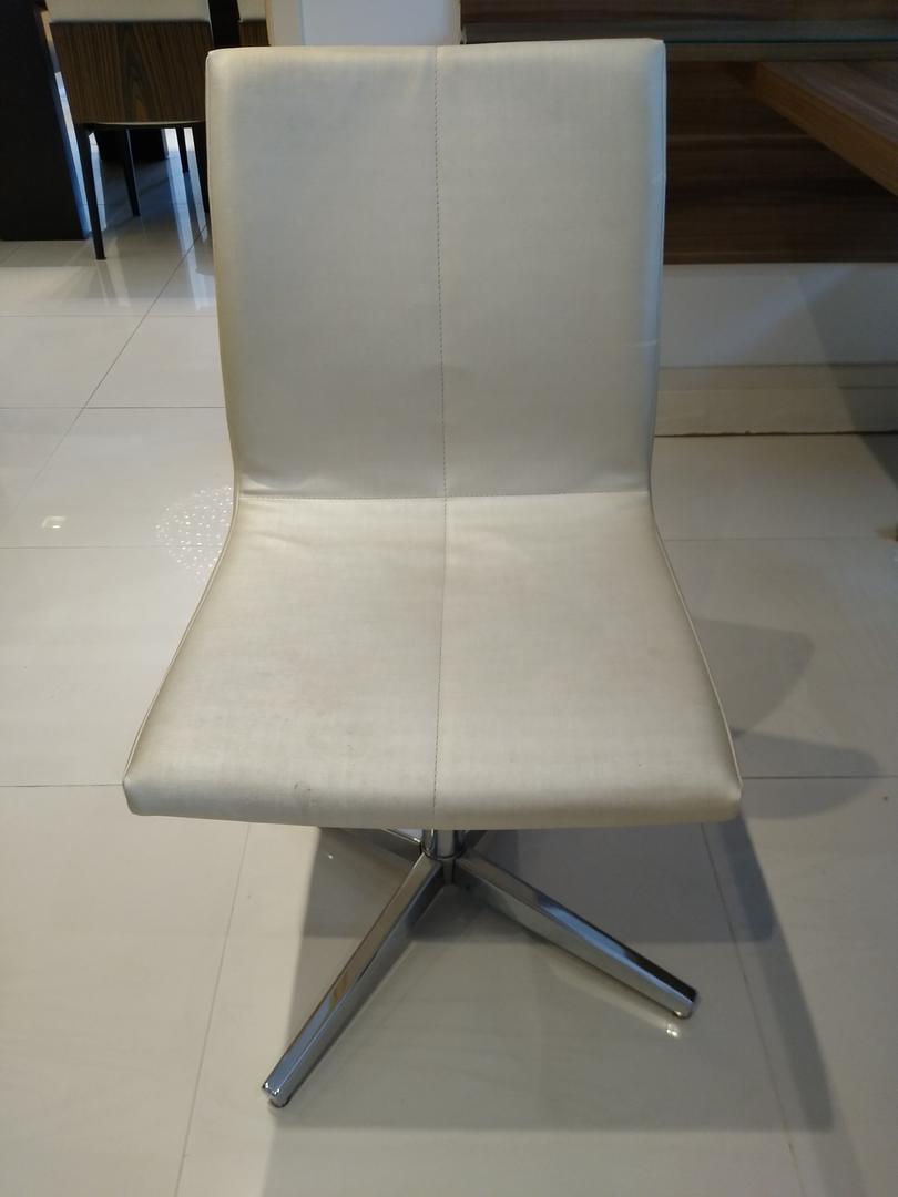 Cadeira  em Estofado / Alumínio Branco 90 cm x 45 cm x 50 cm
