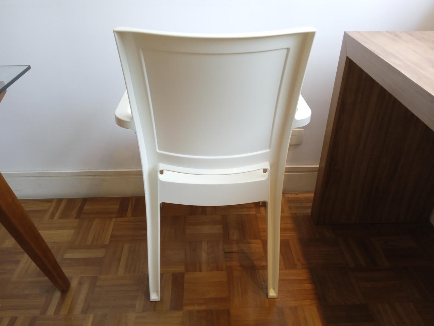 Cadeira fixa c/ braços em Plástico Branco 90 cm x 55 cm x 46 cm