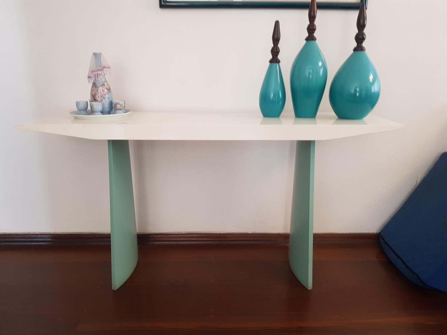 Aparador em Laca Branco 74 cm x 150 cm x 40 cm