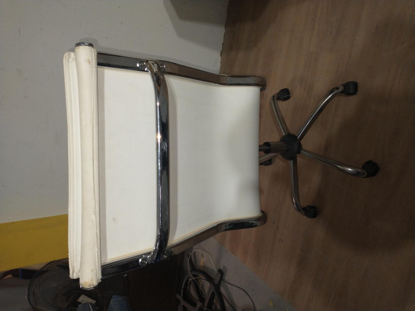 Cadeira de escritório  em Estofado / Tecido Branco 113 cm x 50 cm x 54 cm
