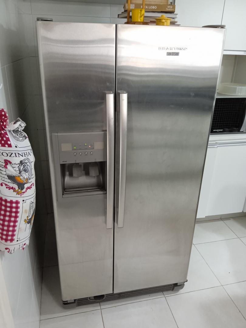 Refrigerador combinado Brastemp BRS62BRANA em Inox / Aço Cinza 177 cm x 83 cm x 77 cm