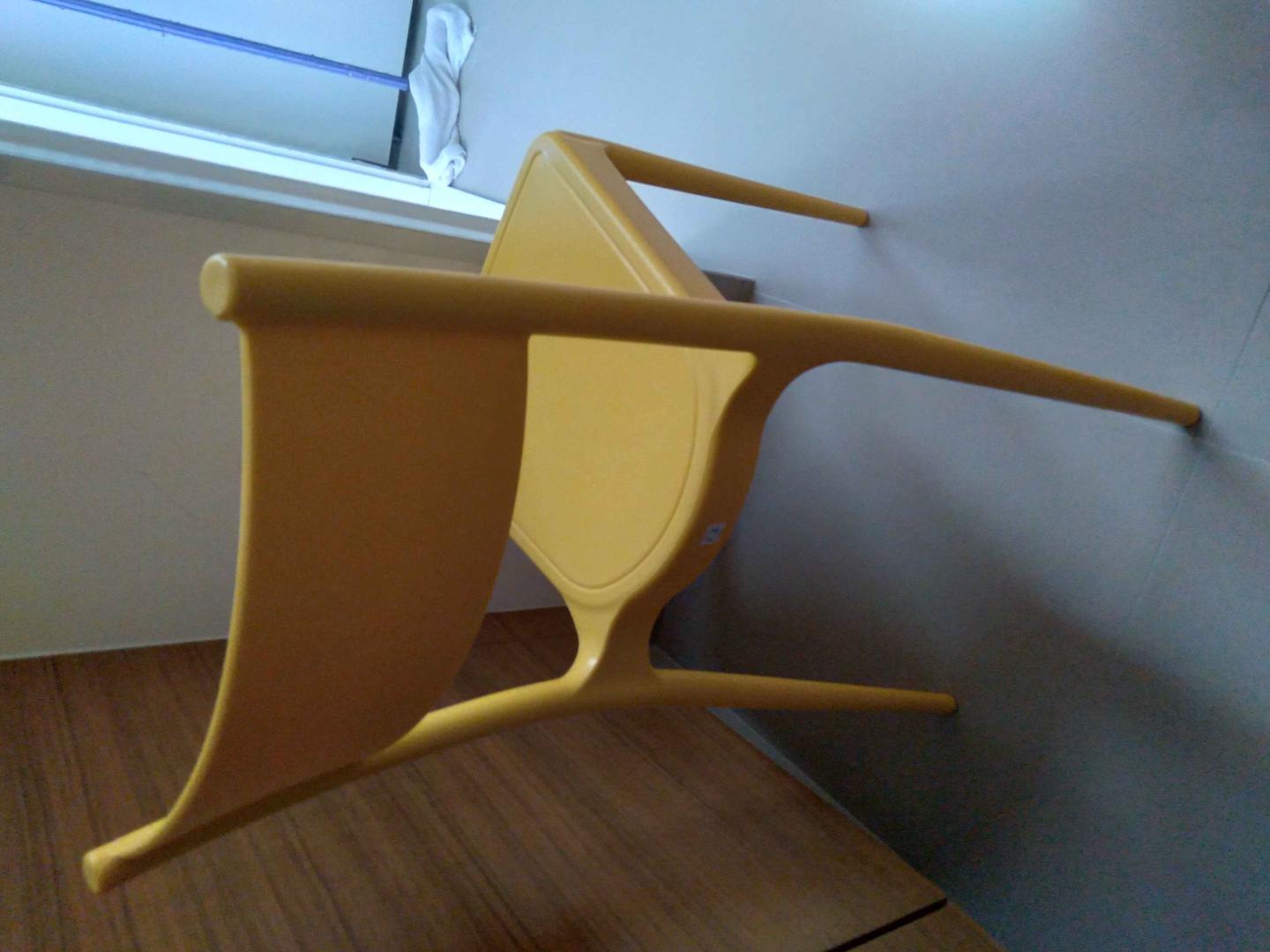 Cadeira de jantar fixa s/ braços  em Plástico Amarelo 82 cm x 41 cm x 45 cm