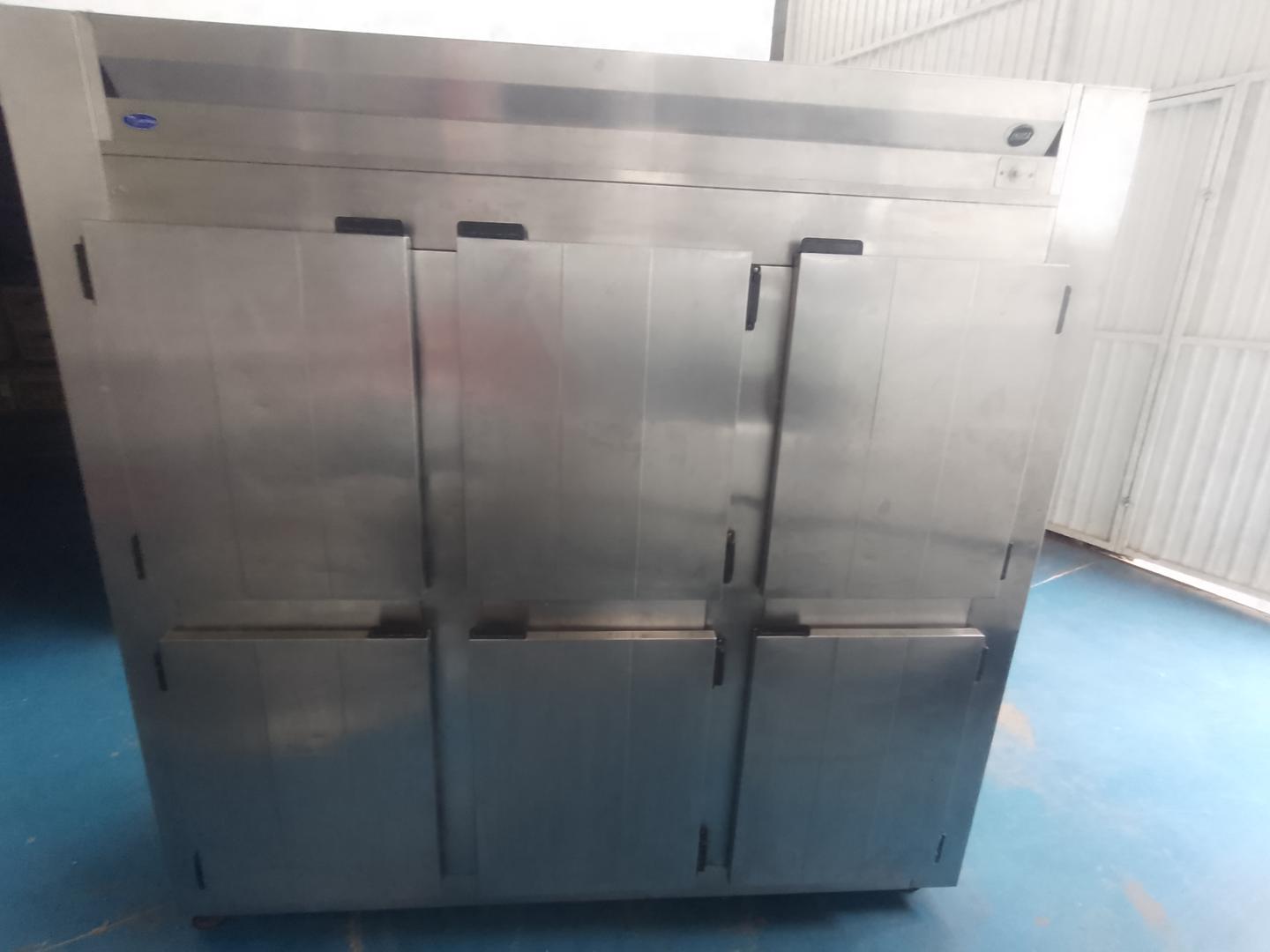 Freezer 6 Portas Kofisa em Metal 190 cm x 166 cm x 67 cm