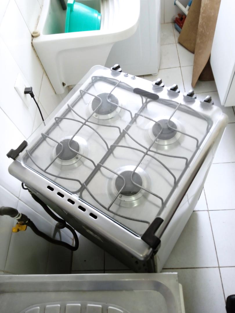 Fogão c/ 4 bocas Electrolux 52 SM em Aço / Plástico Branco 90 cm x 53 cm x 58 cm