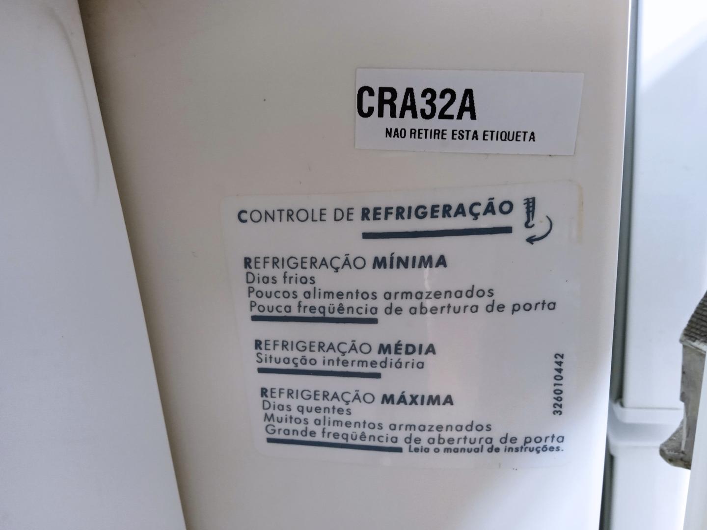 Geladeira Consul CRA32A em Aço / Plástico Bege 153 cm x 63 cm x 60 cm