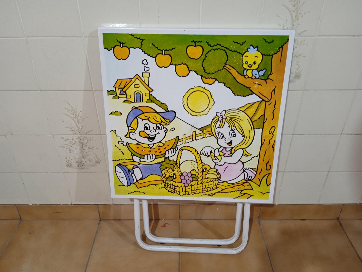 Mesa infantil dobrável Aro em Aço Colorido 54 cm x 51 cm x 51 cm