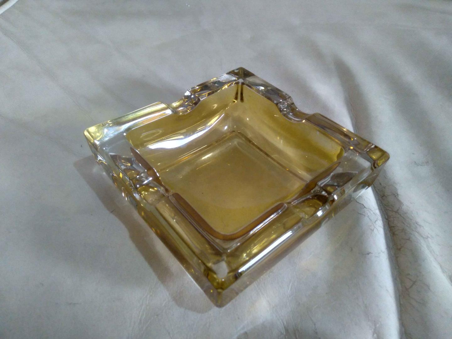 Cinzeiro amarelo em Vidro Transparente 5 cm x 14 cm x 14 cm