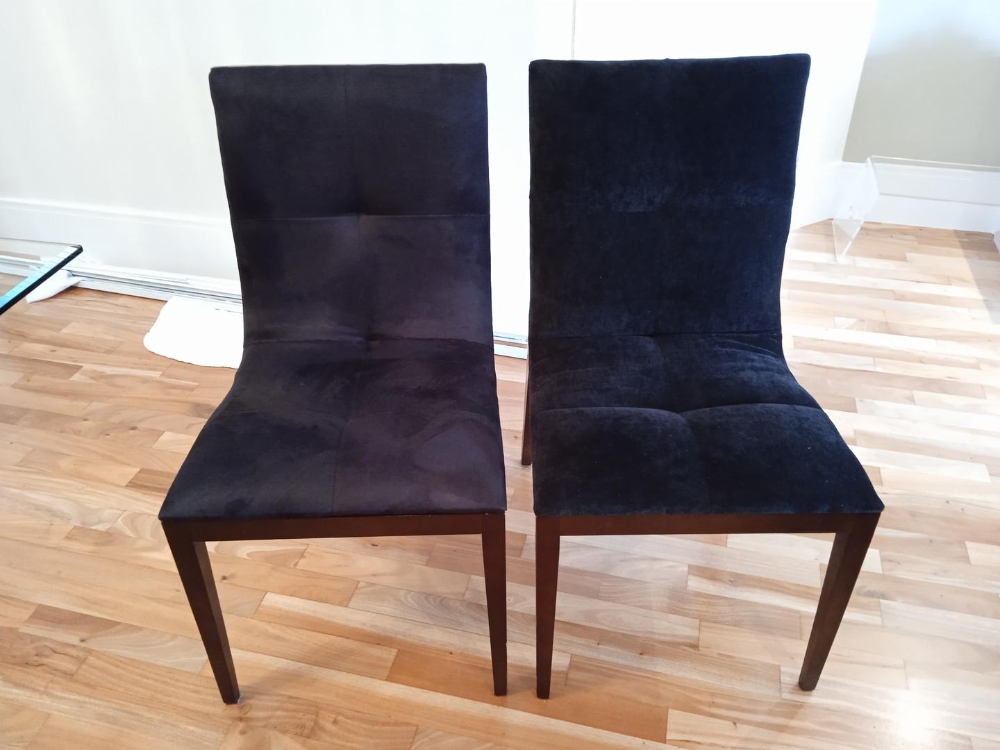 Cadeira fixa estofada s/ braços em Madeira / Estofado Preto 91 cm x 47 cm x 62 cm