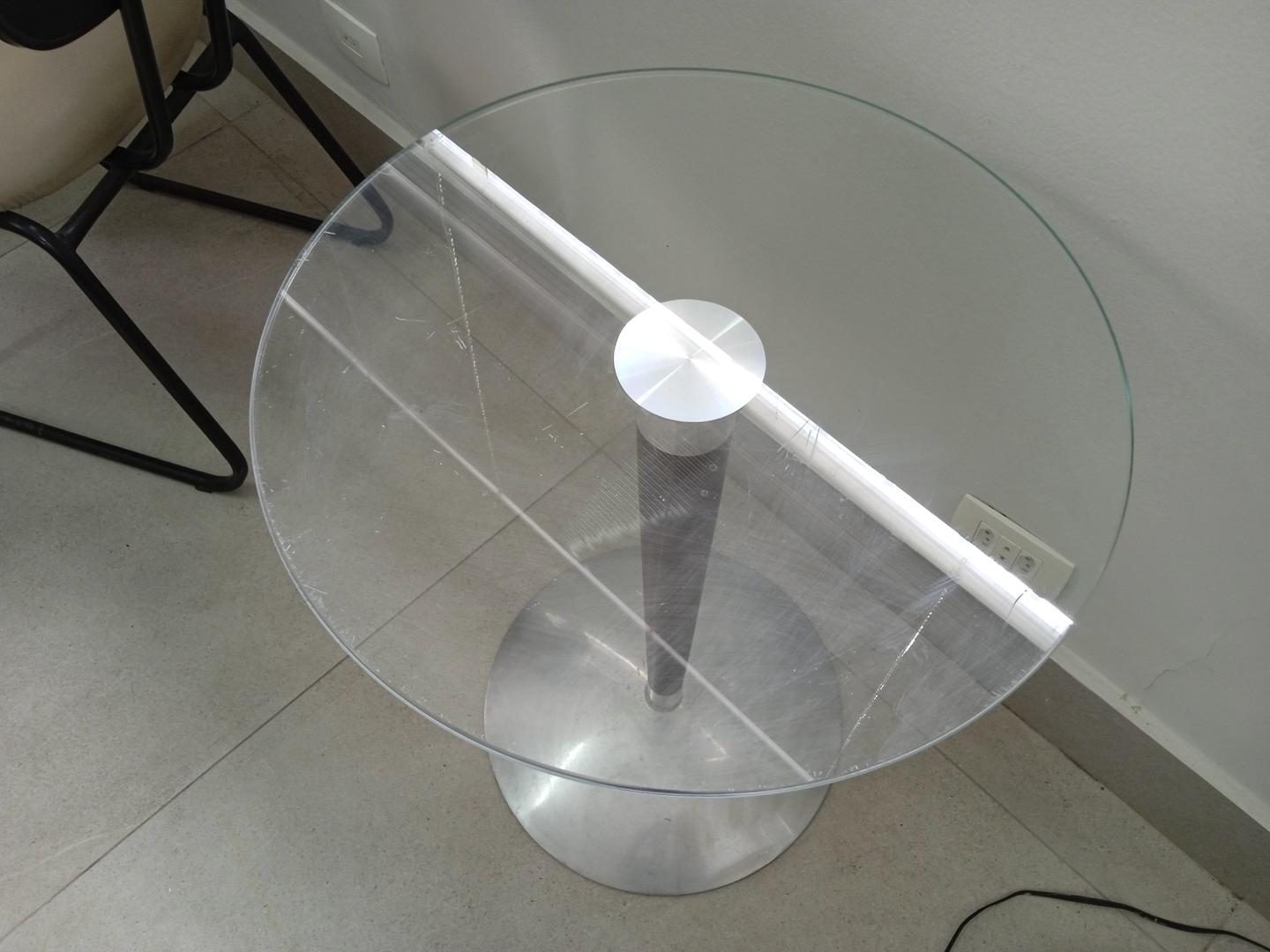 Mesa de Lateral / Canto em Metal / Vidro Marrom 64 cm x 50 cm x 50 cm