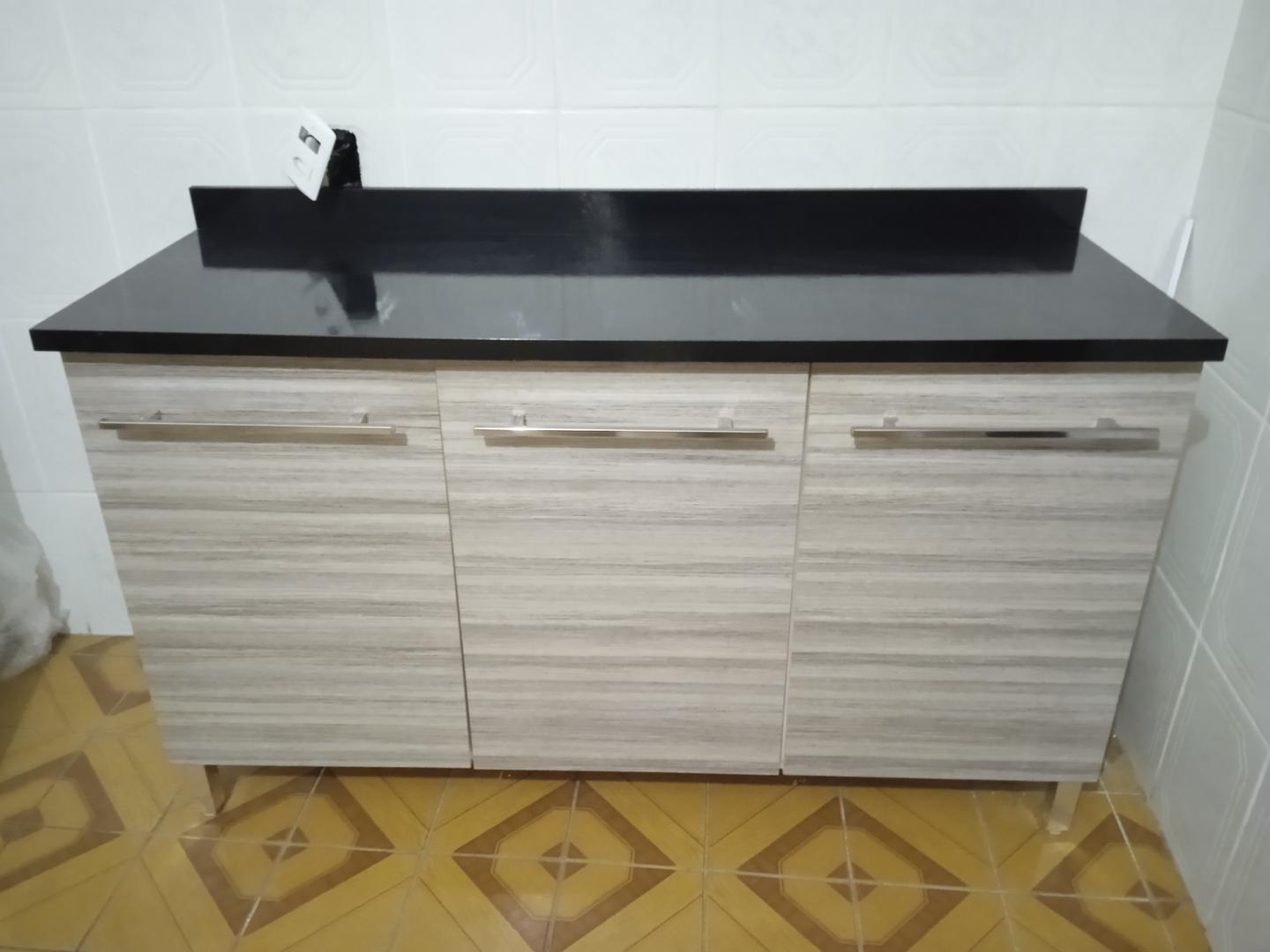 Armário de Cozinha Baixo c/ 3 portas em MDF Bege 87 cm x 137 cm x 51 cm