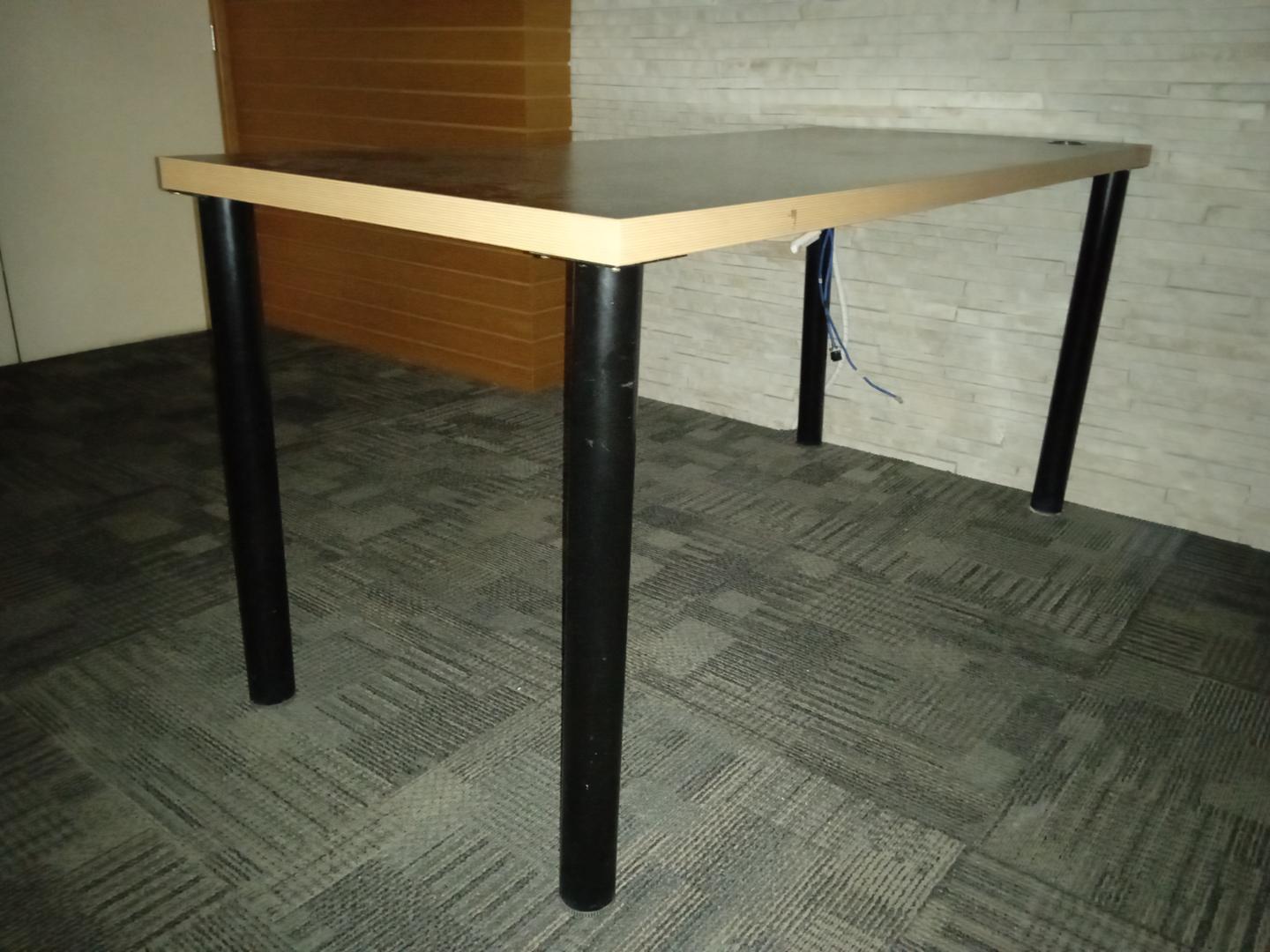 Mesa de apoio Industrial em Aço / MDF Marrom 76 cm x 158 cm x 73 cm