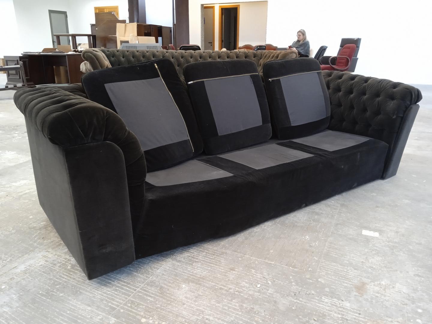 Sofá c/ 3 lugares Chesterfield em Estofado / Tecido Preto 70 cm x 240 cm x 90 cm