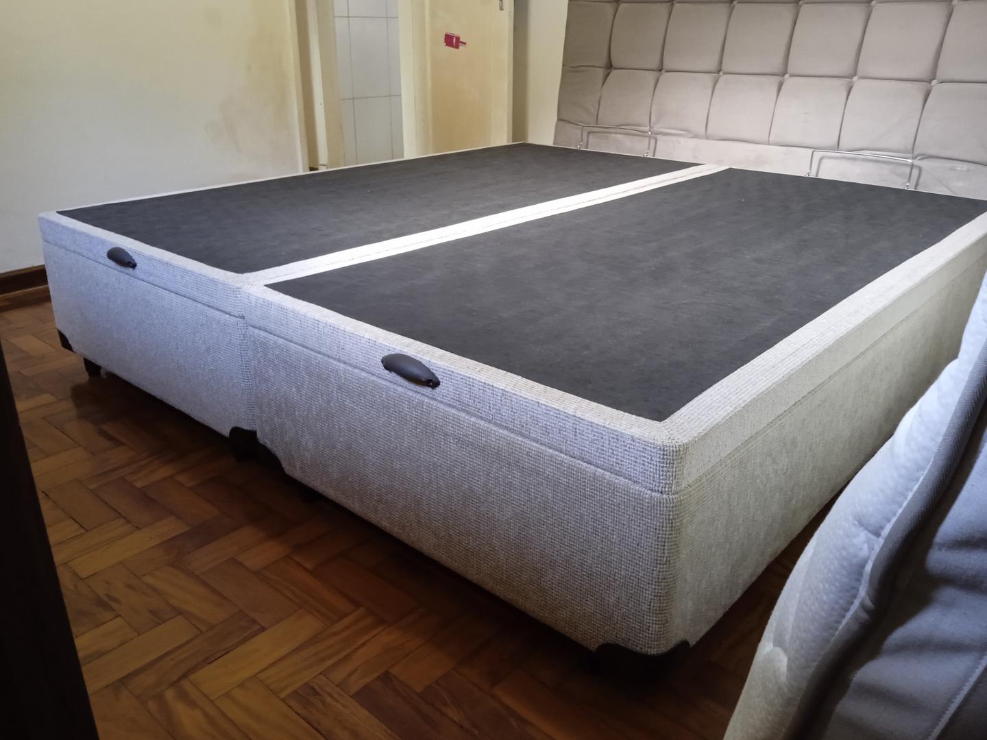 Cama box baú King bipartida em Madeira Marrom 45 cm x 202 cm x 95 cm