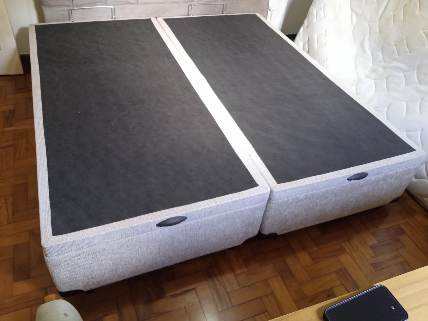 Cama box baú King bipartida em Madeira Marrom 45 cm x 202 cm x 95 cm