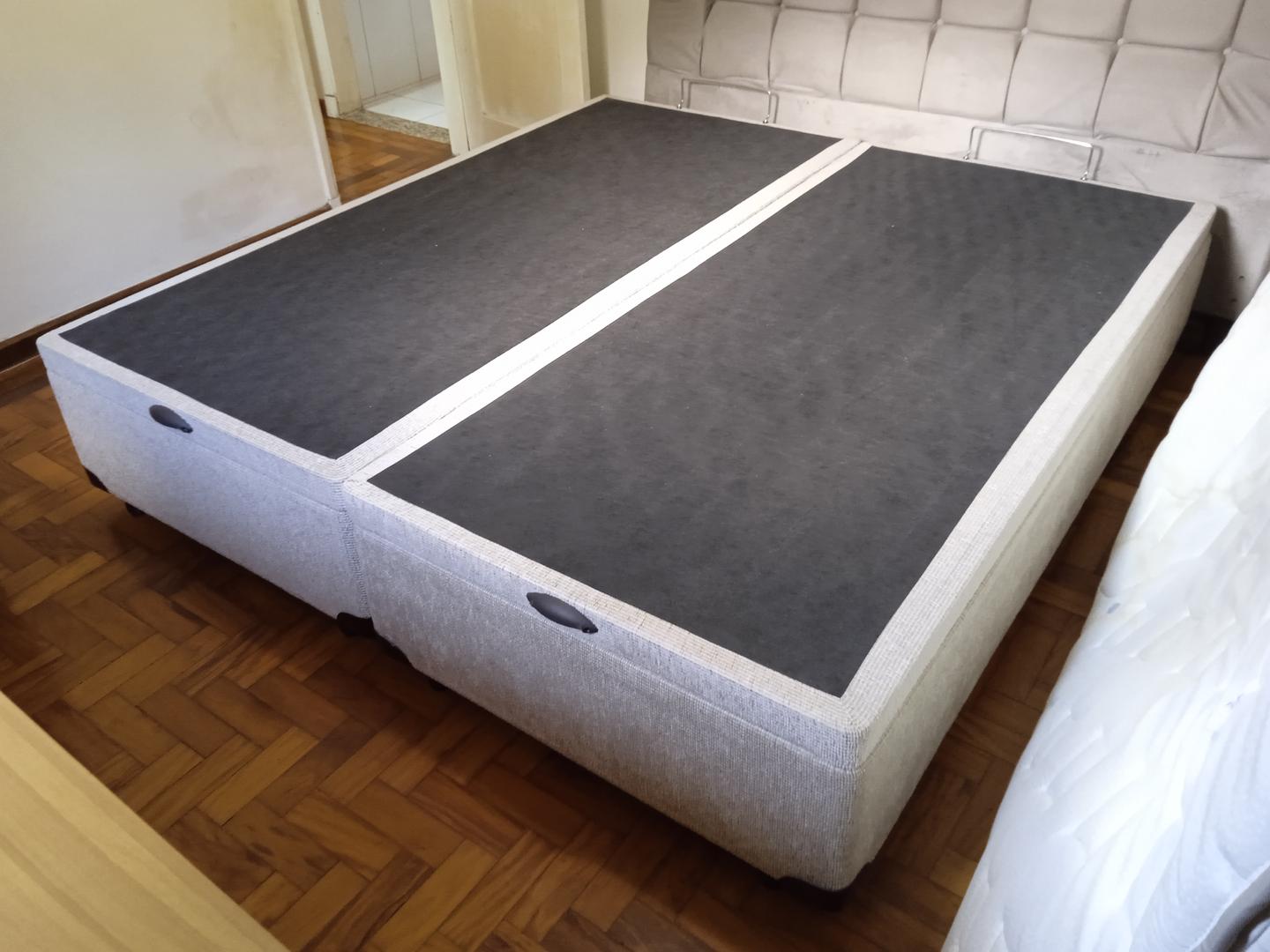 Cama box baú King bipartida em Madeira Marrom 45 cm x 202 cm x 95 cm