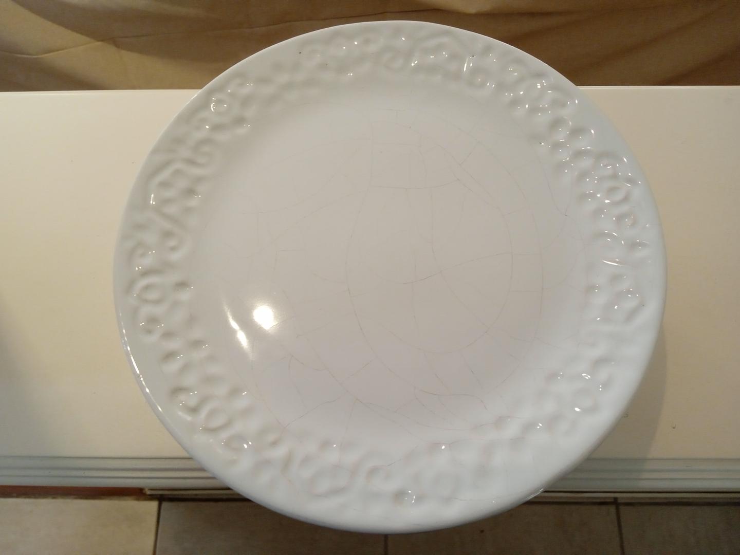 Prato p/ bolo em Porcelana Branco 8 cm x 23 cm x 23 cm