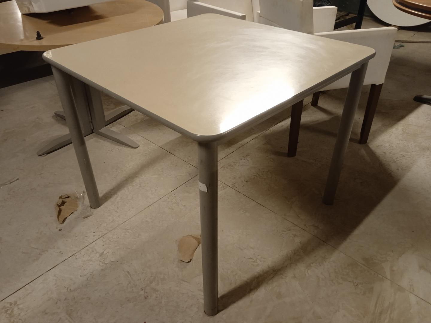 Mesa de Escritório Quadrada em MDF / Aço Cinza 75 cm x 90 cm x 90 cm