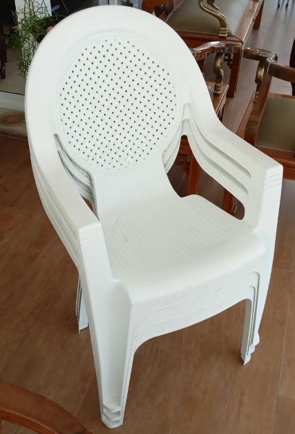 Cadeira fixa c/ braços em Plástico Branco 82 cm x 56 cm x 60 cm