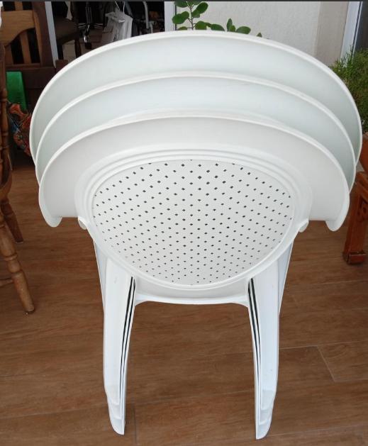 Cadeira fixa c/ braços em Plástico Branco 82 cm x 56 cm x 60 cm