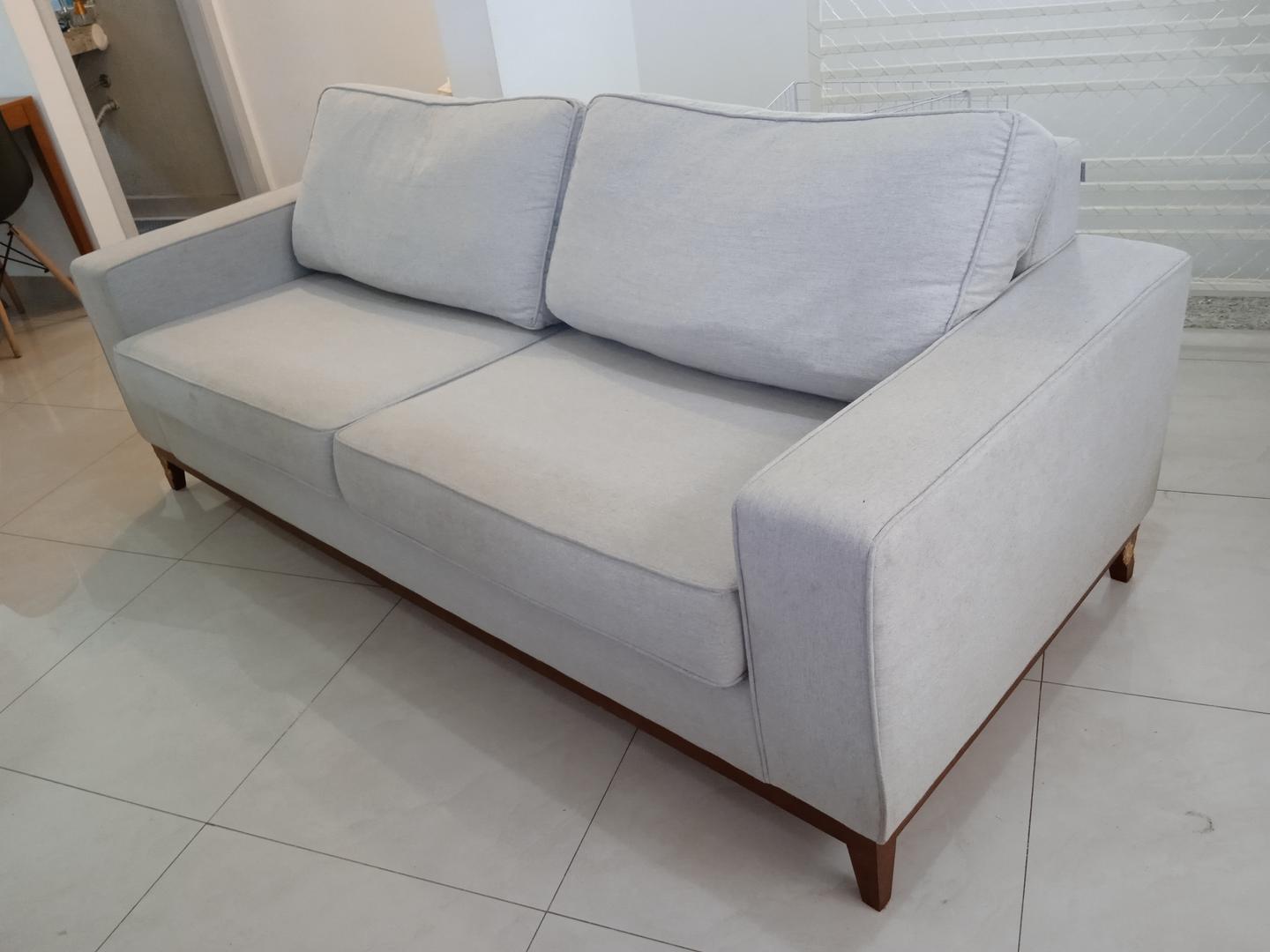 Sofá c/ 2 lugares Tok&Stok em Estofado / Tecido Cinza 85 cm x 210 cm x 90 cm