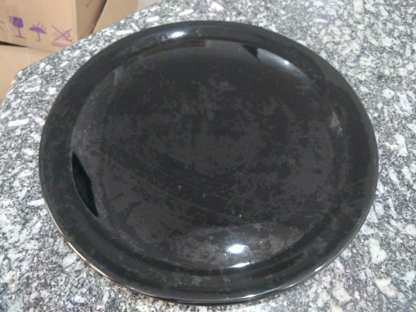 Bandeja redonda  em Cerâmica Preto 1 cm x 38 cm x 38 cm