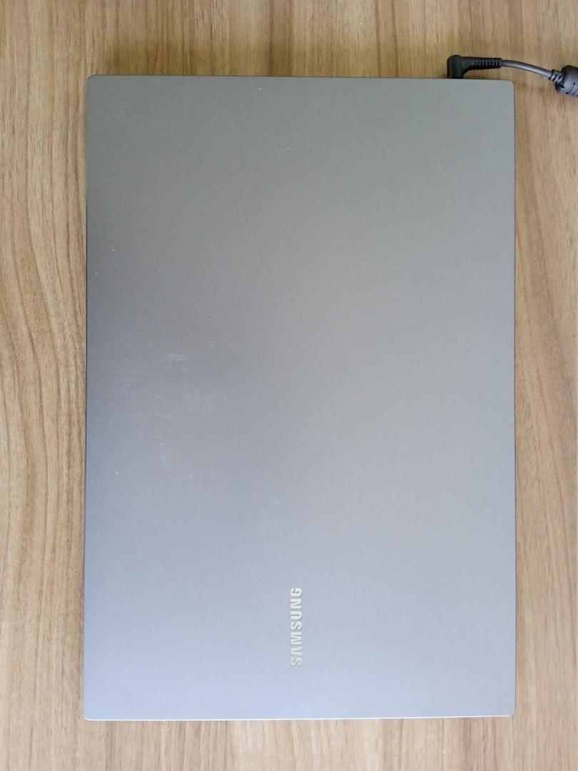 Notebook Samsung 15.6 Samsung NP550XDA-K01BR Cinza